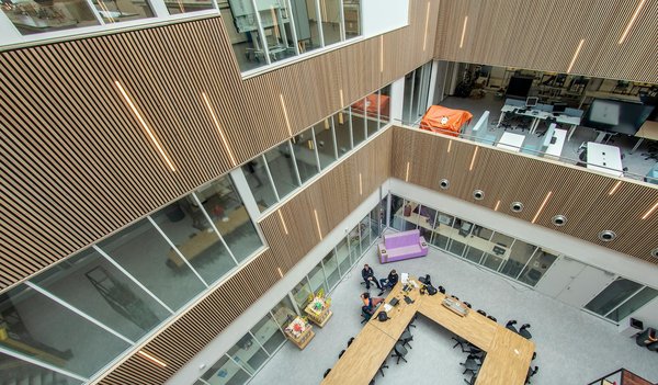 Découvrez les performances captivantes du spectacle western